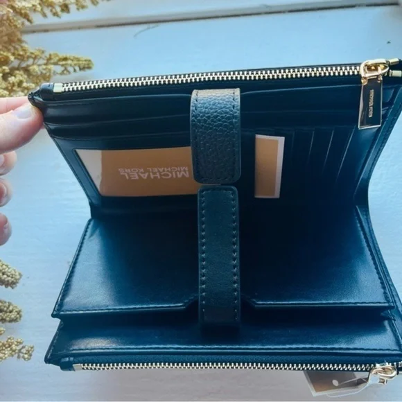 Michael Kors Double Zip XL Wristlet Wallet Leather Black Gold NWT